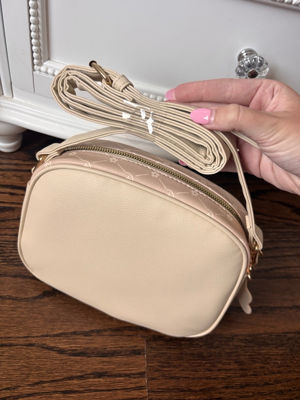 Disney Bambi Crossbody Bag Beige Brand New - Picture 3 of 5